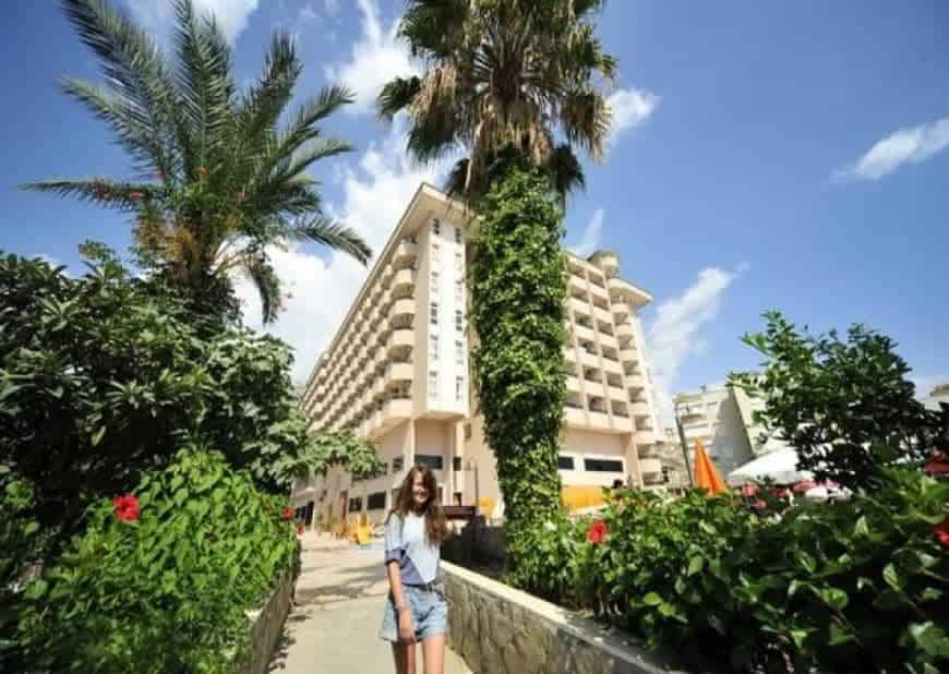 Hotel Happy Elegant